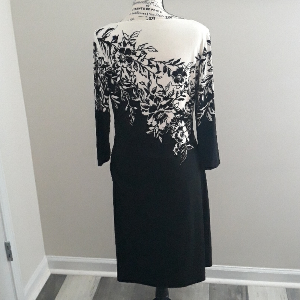 Gorgeous Ralph Lauren dress - Picture 2 of 4